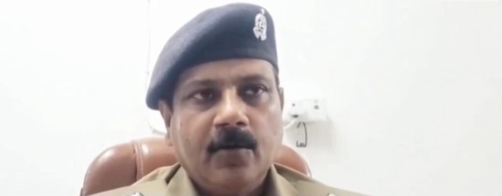 आजमगढ़ के मुबारकपुर थाने में तैनात होमगार्ड निकला कुख्यात गैंगस्टर