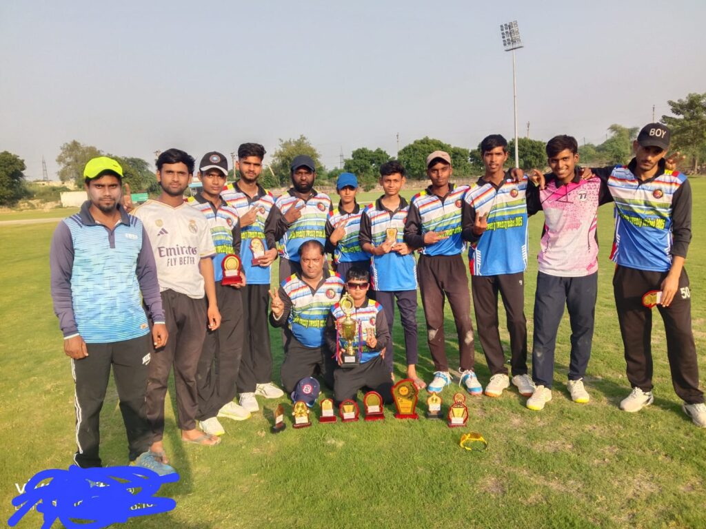 दिल्ली सुपर कप में पूर्वांचल स्पोर्ट्स चंदौली की धमाकेदार जीत, आखिरी ओवर में किया कमाल