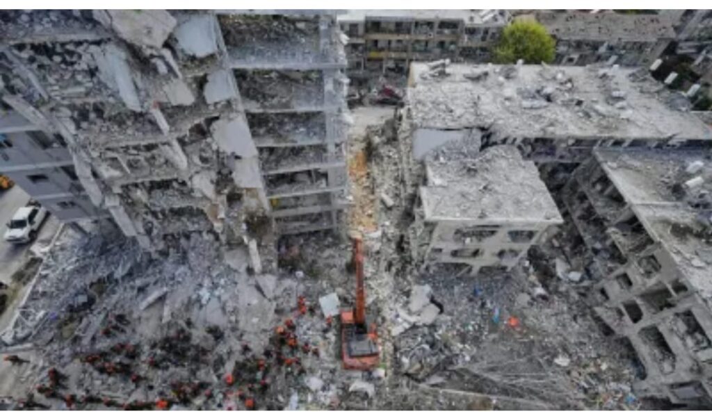 पश्चिम एशिया तनाव बढ़ा तो भारत की अर्थव्यवस्था पर असर संभव, निवेश और जीडीपी पर पड़ सकता है दबाव