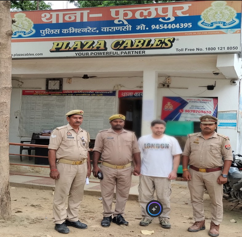 वाराणसी एयरपोर्ट पर अफगान नागरिक गिरफ्तार, फर्जी भारतीय पासपोर्ट के सहारे शारजाह भागने की कोशिश नाकाम