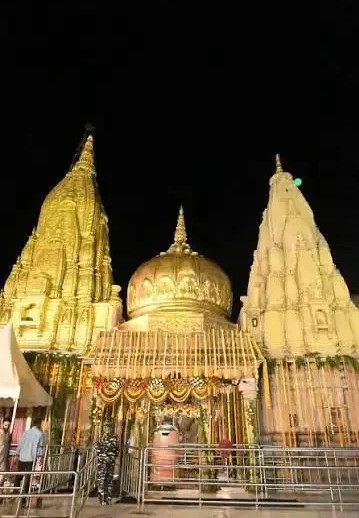 सावन के पहले सोमवार पर शिवभक्ति में डूबी काशी, ‘हर-हर महादेव’ के जयघोष से गूंजे घाट